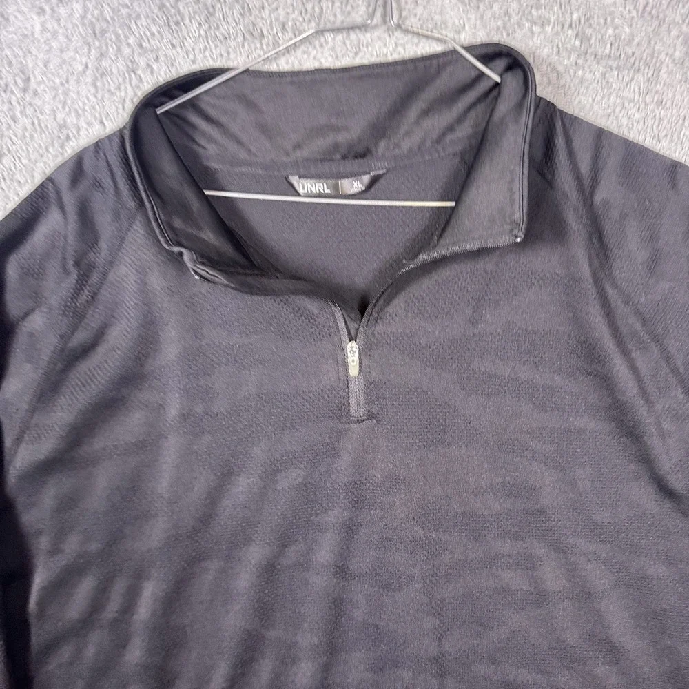 UNRL Jacket Mens XL Camo Pullover Base Layer Long Sleeve 1/4 Zip Sports Golf